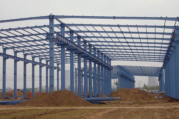 如何選擇鋼網(wǎng)架廠(chǎng)家？